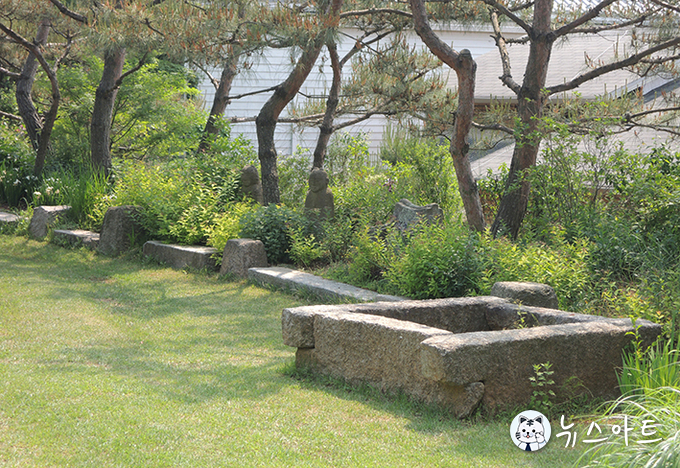 '민예사랑'정원